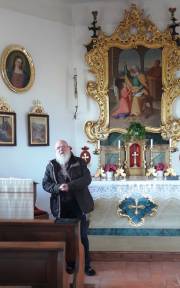 Winfried Fimmer gibt Hinweise zur St.-Annakapelle