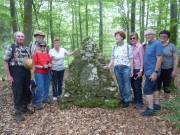 03 Kein Hinkelstein - Die Wanderer beim Götzdenkmal